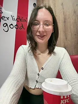 The Snowwhitee online show from 04-07-26, 09:10