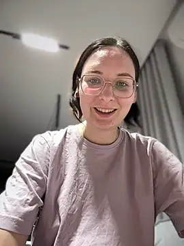 The Snowwhitee online show from 04-19-26, 07:49