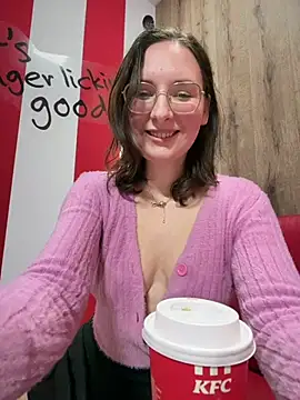 The Snowwhitee online show from 04-28-26, 07:08