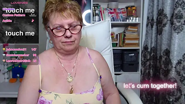 Snapshot of Mella4you chatting on 01-30-25, 02:25 Mella4you online show from 01-30-25, 02:25