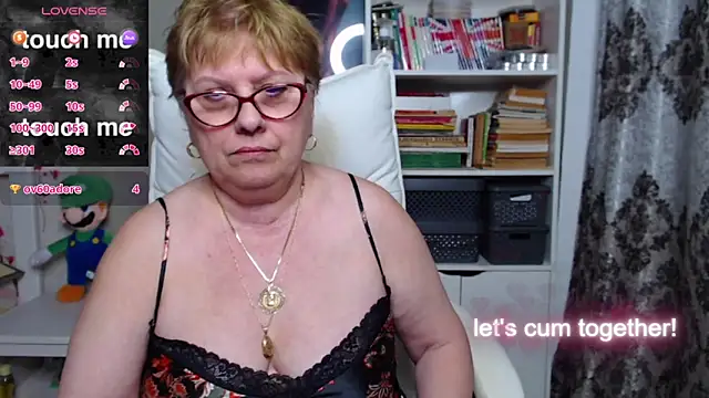 Snapshot of Mella4you chatting on 02-16-25, 02:54 Mella4you online show from 02-16-25, 02:54