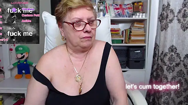 Snapshot of Mella4you chatting on 02-20-25, 10:59 Mella4you online show from 02-20-25, 10:59