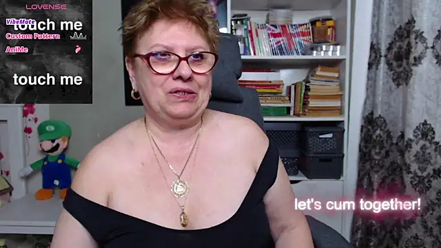 Snapshot of Mella4you chatting on 02-27-25, 10:37 Mella4you online show from 02-27-25, 10:37