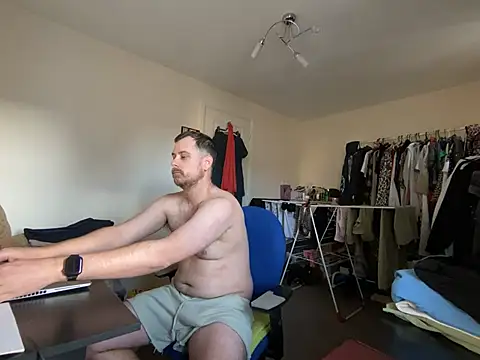 Snapshot of Kramer023 chatting on 01-31-25, 03:22 Kramer023 online show from 01-31-25, 03:22