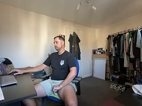 Snapshot of Kramer023 chatting on 09-22-25, 10:17 Kramer023 online show from 09-22-25, 10:17