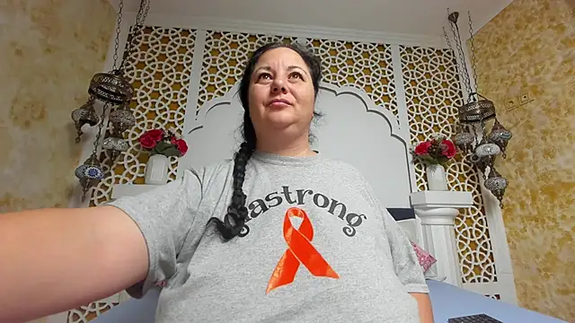 Snapshot of AleshaArabian chatting on 11-24-25, 05:29 AleshaArabian online show from 11-24-25, 05:29