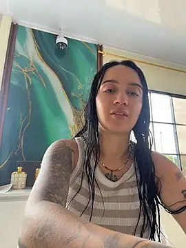 Snapshot of EmmyEvans1 chatting on 06-29-26, 07:03 EmmyEvans1 online show from 06-29-26, 07:03