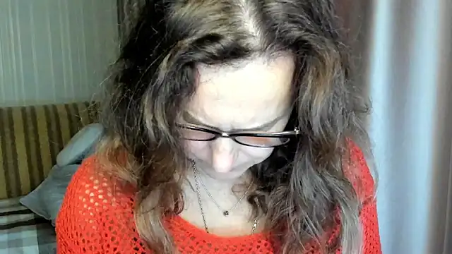 lauraoven online show from 11-03-25, 07:31