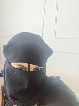 Snapshot of Marocainegroscul chatting on 03-14-26, 09:04 Marocainegroscul online show from 03-14-26, 09:04