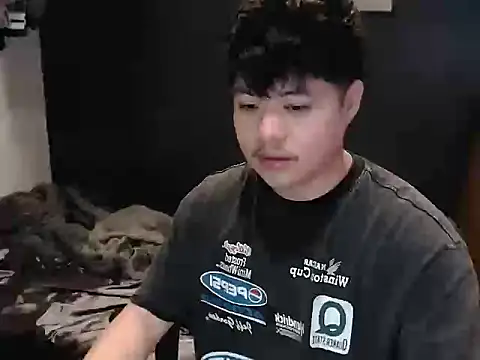 Snapshot of ASIANken911 chatting on 11-28-25, 08:17 ASIANken911 online show from 11-28-25, 08:17