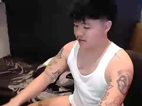 Snapshot of ASIANken911 chatting on 12-02-25, 12:05 ASIANken911 online show from 12-02-25, 12:05