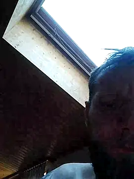 Snapshot of Kw8585kw chatting on 03-05-25, 08:32 Kw8585kw online show from 03-05-25, 08:32