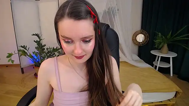 CloudGrace online show from 02-05-25, 06:13