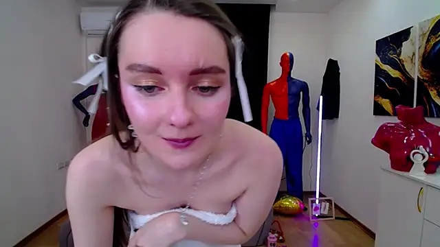 CloudGrace online show from 02-20-25, 04:25