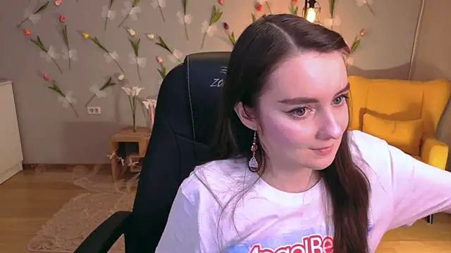 CloudGrace online show from 04-10-26, 06:12