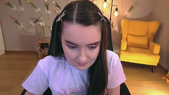 CloudGrace online show from 04-18-26, 06:23