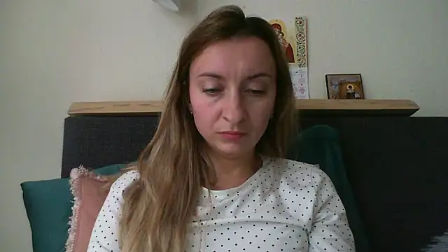 SusanCurt online show from 12-24-24, 01:06