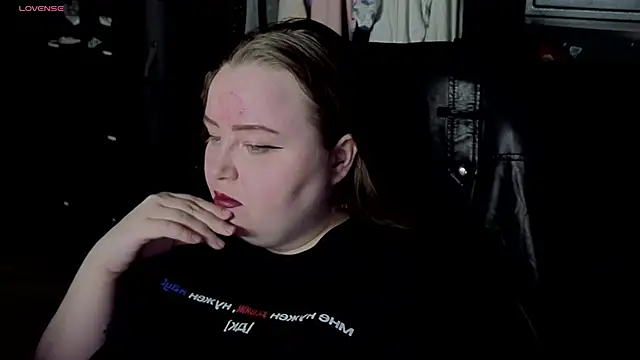 Snapshot of EMMA__CONNOR chatting on 11-03-25, 09:27 EMMA CONNOR online show from 11-03-25, 09:27