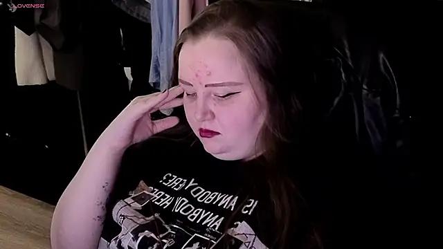 Snapshot of EMMA__CONNOR chatting on 11-07-25, 11:05 EMMA CONNOR online show from 11-07-25, 11:05