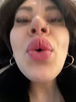 Wet  Bunny online show from 03-08-25, 09:39