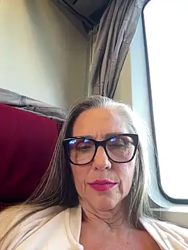 Snapshot of Alimela chatting on 06-15-26, 04:20 Alimela online show from 06-15-26, 04:20
