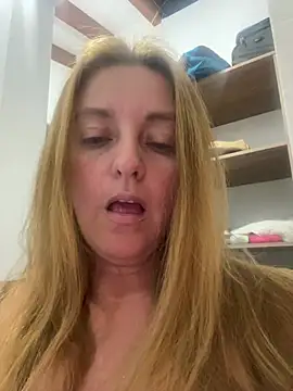 moniquerainx online show from 01-03-25, 02:21