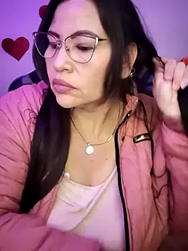 esmeralda milf online show from 02-24-26, 07:45