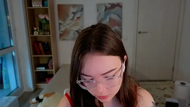 Snapshot of MilenaSaint chatting on 05-31-26, 03:58 MilenaSaint online show from 05-31-26, 03:58