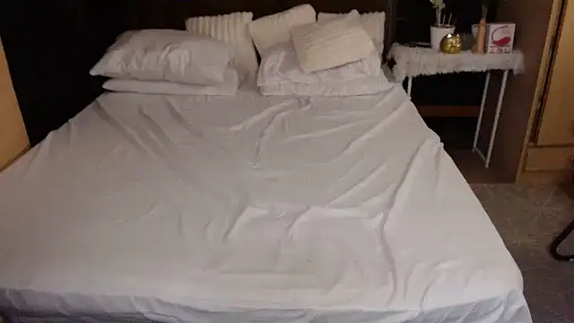 xheavenlytrans online show from 11-12-25, 02:17