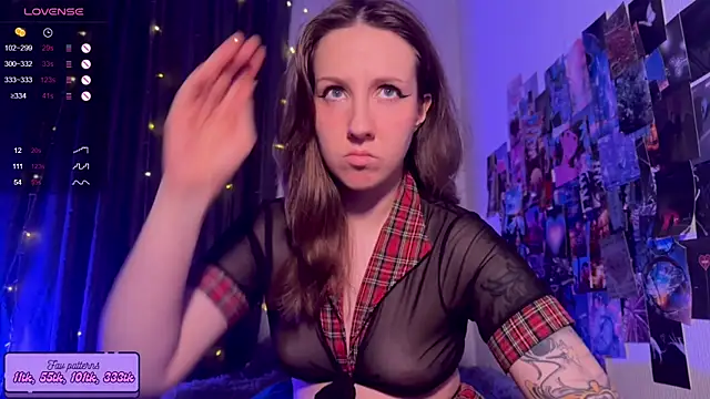 HotaruTomo online show from 11-29-25, 09:18