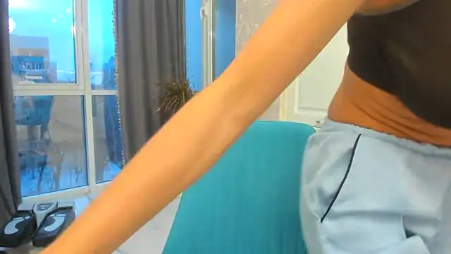 Snapshot of Iris_cherry chatting on 02-21-25, 06:37 Iris cherry online show from 02-21-25, 06:37