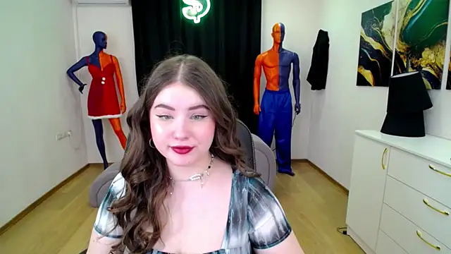 NicoleFoxery online show from 02-05-25, 06:35