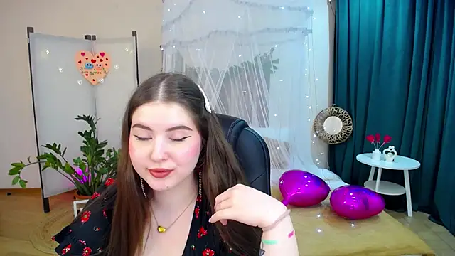 NicoleFoxery online show from 02-15-25, 04:34