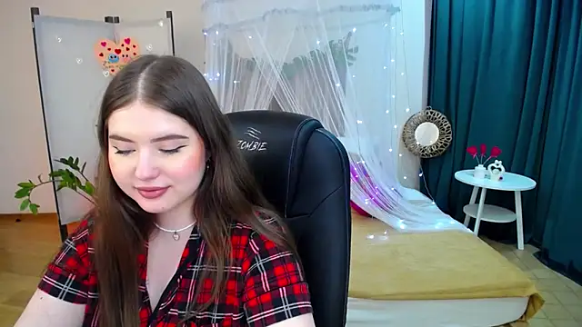 NicoleFoxery online show from 02-22-25, 09:45