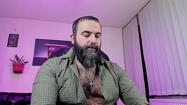 Snapshot of ChristophJules chatting on 12-13-24, 01:04 ChristophJules online show from 12-13-24, 01:04