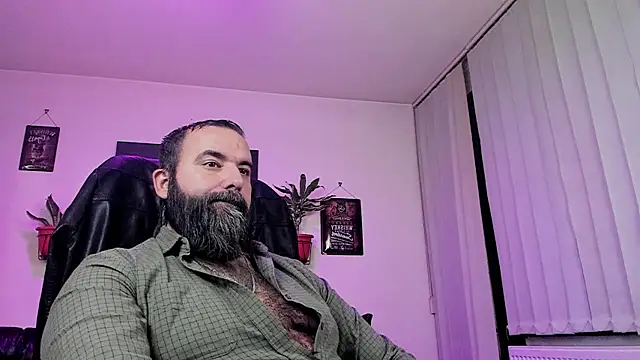 Snapshot of ChristophJules chatting on 12-13-24, 04:11 ChristophJules online show from 12-13-24, 04:11