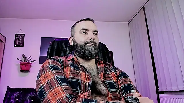 Snapshot of ChristophJules chatting on 02-15-25, 09:15 ChristophJules online show from 02-15-25, 09:15