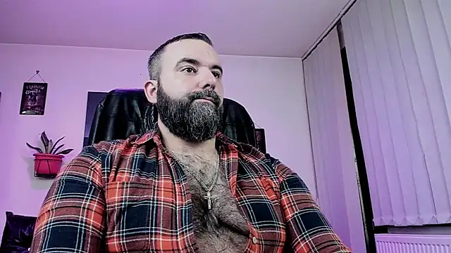 Snapshot of ChristophJules chatting on 02-18-25, 04:15 ChristophJules online show from 02-18-25, 04:15