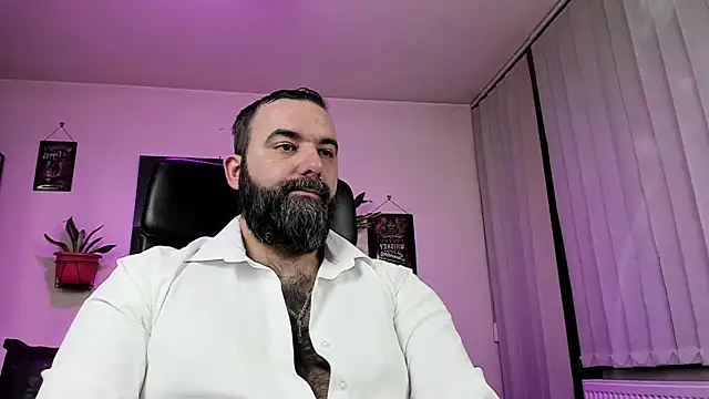 Snapshot of ChristophJules chatting on 03-04-25, 11:00 ChristophJules online show from 03-04-25, 11:00