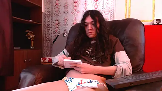 Snapshot of ShanyFerrati chatting on 12-12-24, 10:20 ShanyFerrati online show from 12-12-24, 10:20