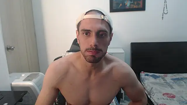 Snapshot of samuelgarcia_ chatting on 03-17-25, 11:42 samuelgarcia online show from 03-17-25, 11:42