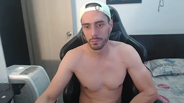 Snapshot of samuelgarcia_ chatting on 03-18-25, 08:36 samuelgarcia online show from 03-18-25, 08:36