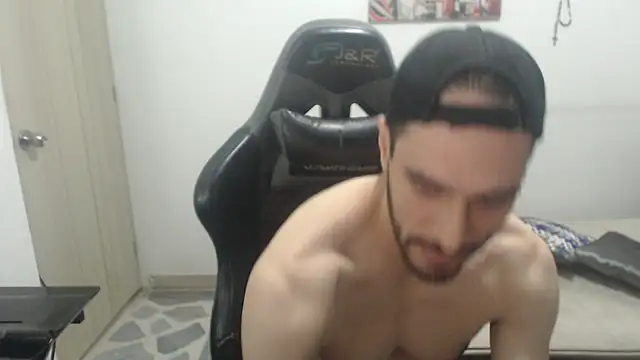 Snapshot of samuelgarcia_ chatting on 10-20-25, 08:59 samuelgarcia online show from 10-20-25, 08:59