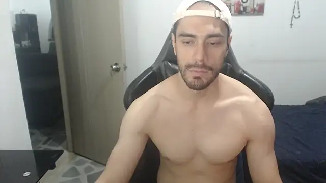 samuelgarcia  online show from 04-08-26, 04:12