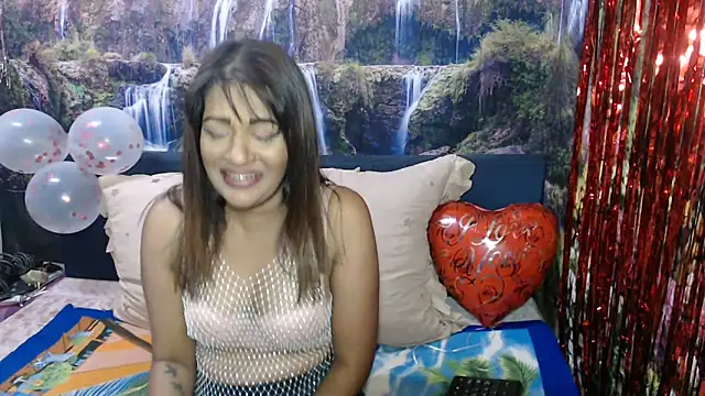 Snapshot of indianaqua chatting on 02-16-26, 04:14 indianaqua online show from 02-16-26, 04:14