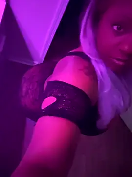 Snapshot of 6lue6a6y69 chatting on 12-16-25, 02:49 6lue6a6y69 online show from 12-16-25, 02:49