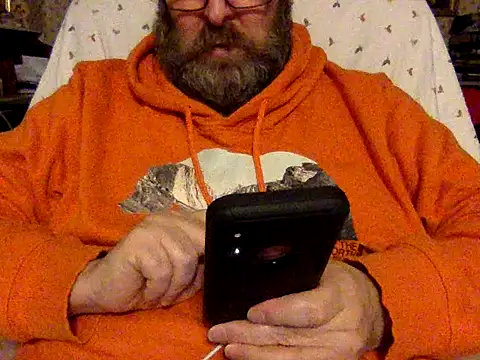 Snapshot of Drwhocares chatting on 12-06-24, 07:34 Drwhocares online show from 12-06-24, 07:34
