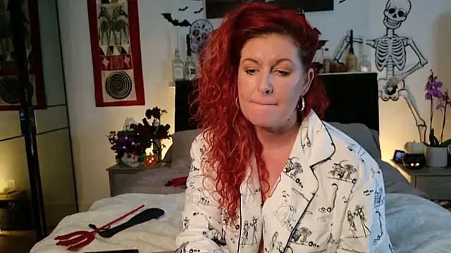 SultrySavannah online show from 10-19-25, 09:48