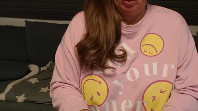 KimMitchelli online show from 09-24-25, 03:04