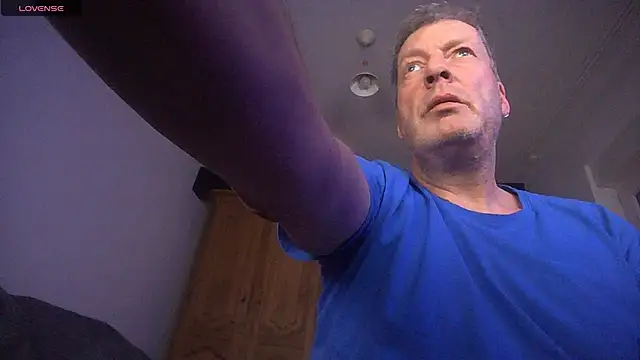 Snapshot of iliebetights chatting on 11-21-25, 08:51 iliebetights online show from 11-21-25, 08:51